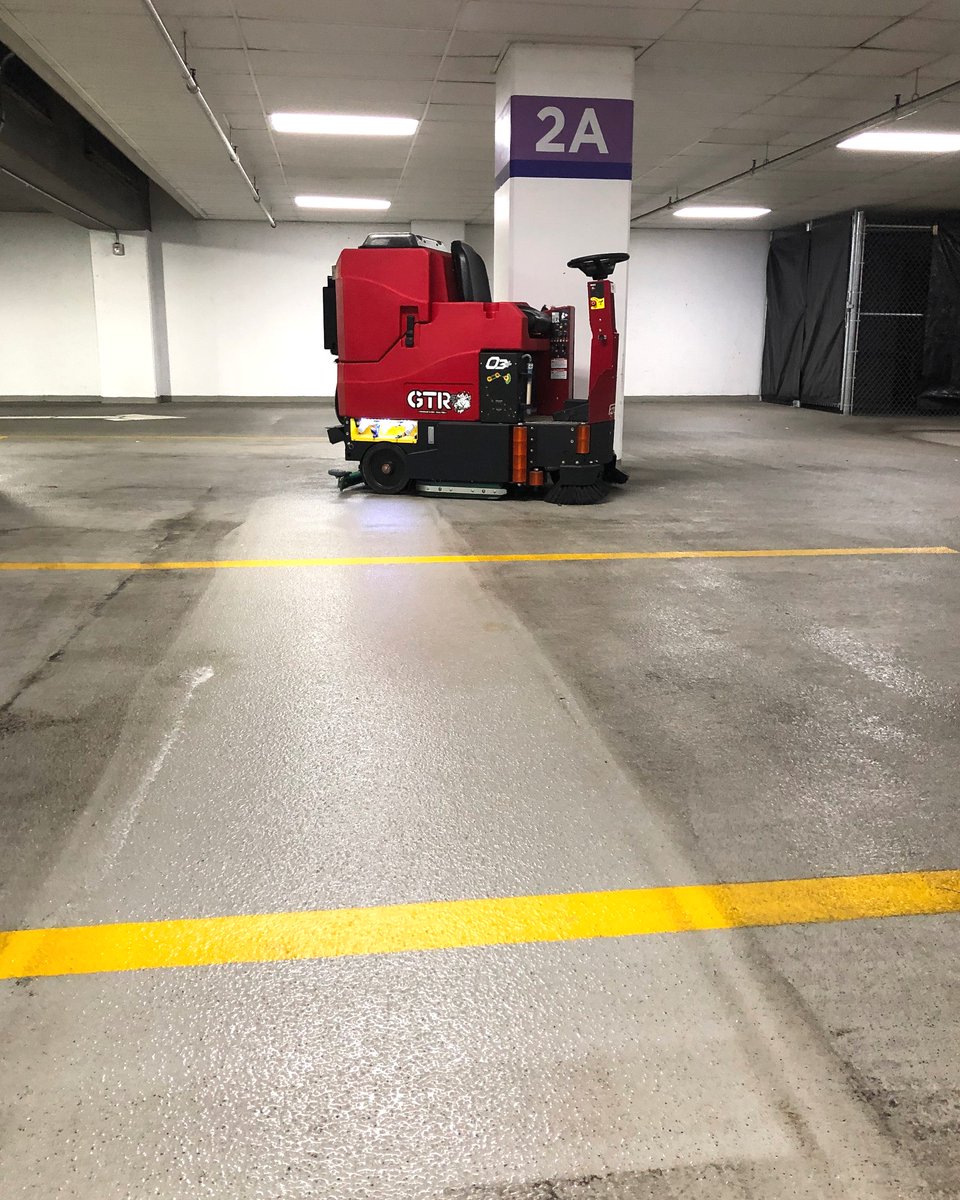FactoryCatEquip's tweet photo. You will always remember where you left it with cleaning stripes like that.

#FactoryCatCleansThat
#LoveMyFactoryCat https://t.co/4qRT25S3s7