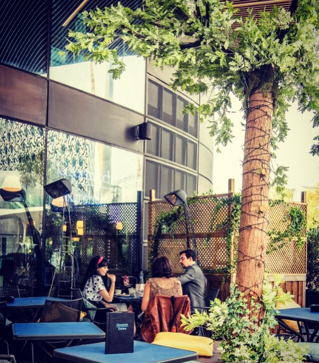 We’re delighted to be taking part in the governments @eatouttohelpout.london which means YOU can grab 50% off mains and soft drinks up to £10 - starting Monday 🙌🏼
@eatouttohelpoutlist #eatout #eatouttohelpout #beergarden #alfresco #greenwich #greenwichvillage
