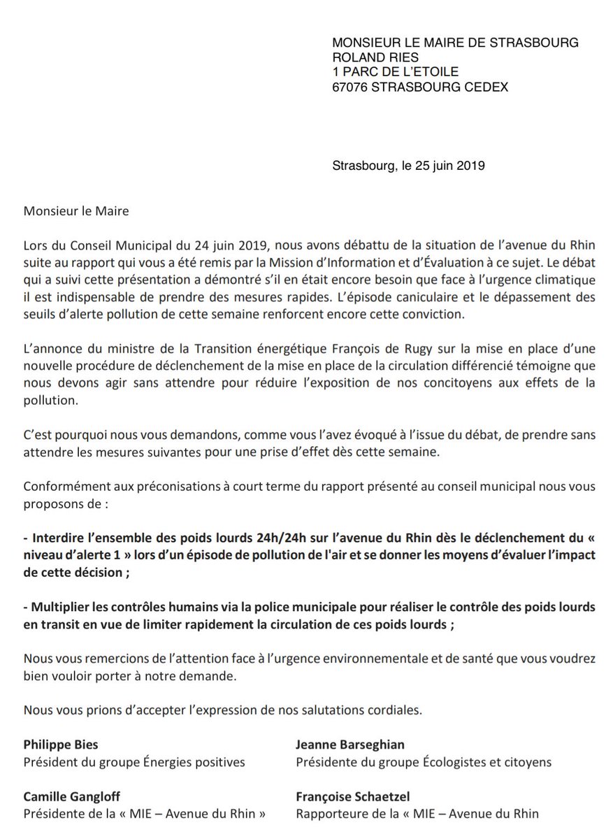 Les transports en commun doivent être gratuits et les poids lourds interdits sur l’avenue du Rhin dès le premier jour d’une alerte pollution. Ça commence aujourd’hui Mme la Maire <a href="/JeanneBarsegh/">Jeanne Barseghian</a> <a href="/dnatweets/">DNA</a> @bleualsace <a href="/F3Alsace/">France 3 Alsace</a>