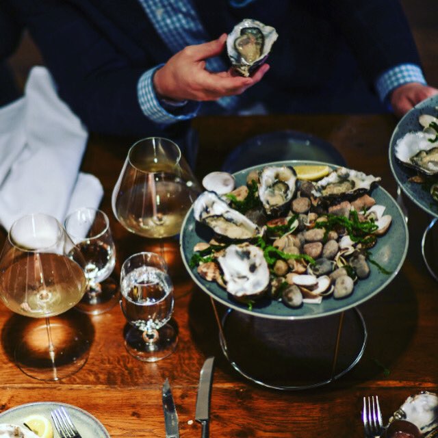 We’re jumping on-board the governments Eat Out to Help Out Scheme, so you can enjoy £10 off mains @cabotte_ throughout August. Available Monday-Wednesday, we advise booking in advance. 🦪
#eatouttohelpout #cabotte #cityoflondon