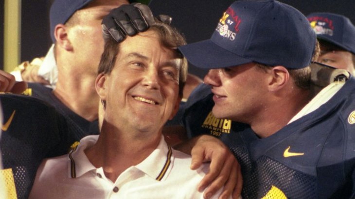 Happy belated 75th birthday to legendary Michigan head coach Lloyd Carr! 