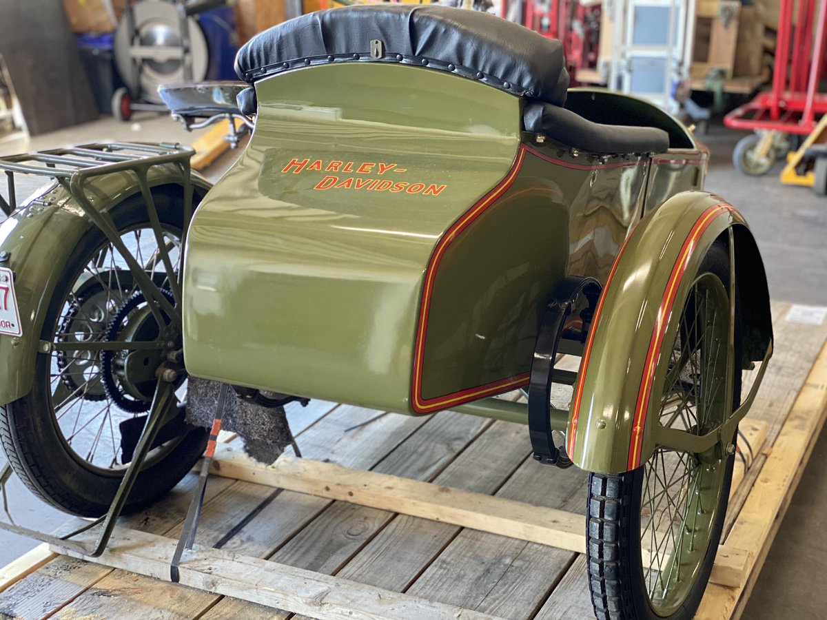 SDSdelivers's tweet photo. Check out these amazing #motorcycles currently in our warehouse. Which would you pick? #sdsdelivers #harleydavidson https://t.co/LbU8J0hKOs