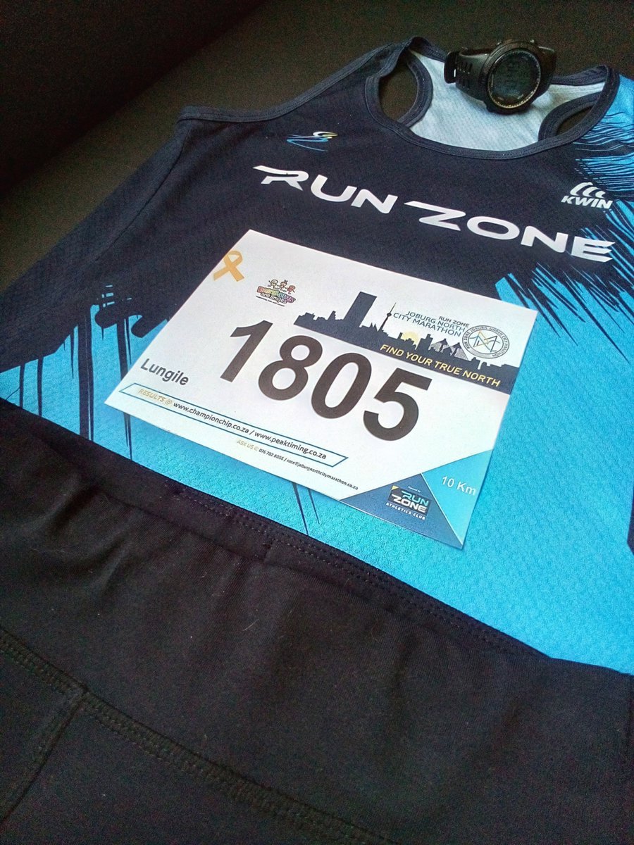Ready to race tomorrow's #JoburgNorthCityMarathon 💥 💙💛💙 Hey @Lean3JvV you running this weekend?? 😁 #ChasingDreams #RunZoneAC #JNCM