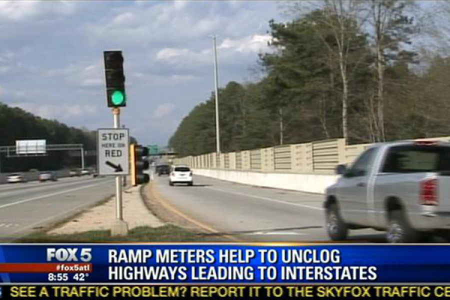 RVastate's tweet photo. H1B is abused. No easy fix. But #H1BCountryCap will resolve it easily, because most of the violations is from one country!
Ramp meter/on-ramp traffic light is used to limit cars entrance when highway is clogged. GC highway is clogged, H1B country-cap is the traffic light! https://t.co/urdAWpppei