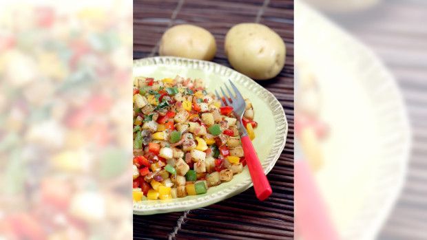 MelissasProduce's tweet photo. Spuds O’Brien is a hearty potato dish where @MelissasDYPs are the star!  https://t.co/rTI2M51UEr  via @ocregister 

#plantbased #melissaspotatoes #dutchyellowpotatoes https://t.co/AHPd2gfsen