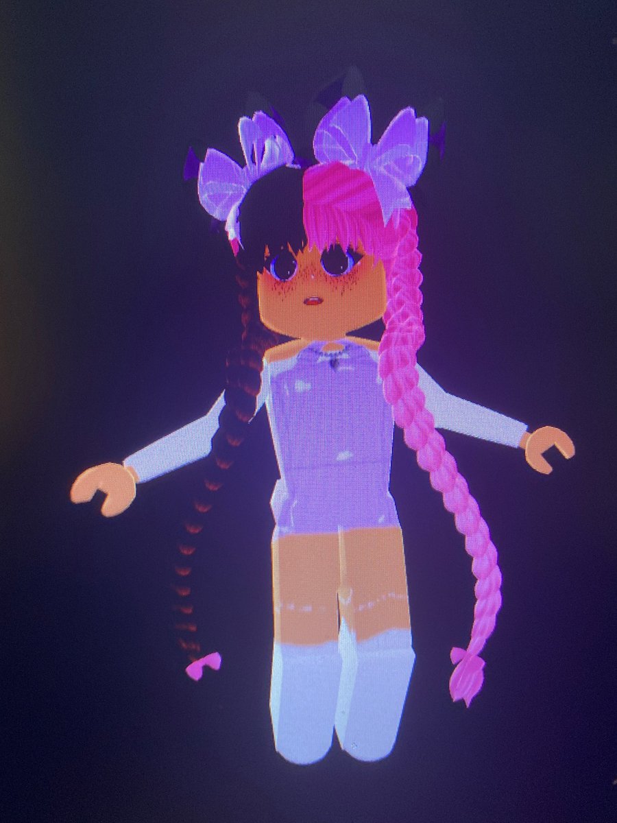 SMF20181's tweet photo. New Outfit to RCC!!🧸
~Made by the amazing @flowers_pastel~
Sleeves🎀: https://t.co/dYYNxhqCJ9
Dress & Socks🛍: https://t.co/jLsI1T6RqZ
Group Link 💫: https://t.co/TH7WhmL9aG…
Retweets and Likes Appreciated! #royalehighclothing #royehigh #clothing #robloxdev @nightbarbie https://t.co/nu1oEJ9OTn