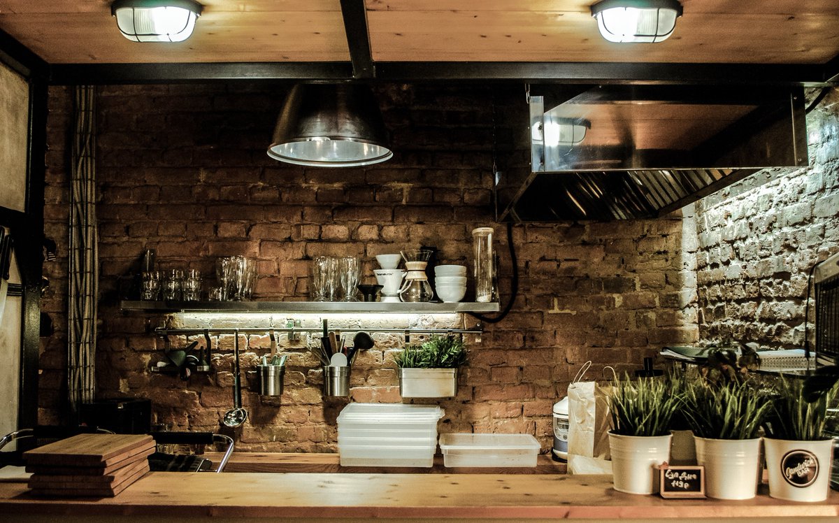 21Beutler's tweet photo. Which kitchen would you rather have in your home? 

Looking for your dream home or wanting to sell? Call us at 509.323.2100 to get connected to an agent today!

#CENTURY21 #CENTURY21Beutler #RealEstate #Washington #Spokane #InlandNorthwest #Realtors https://t.co/iqyK86gw8F