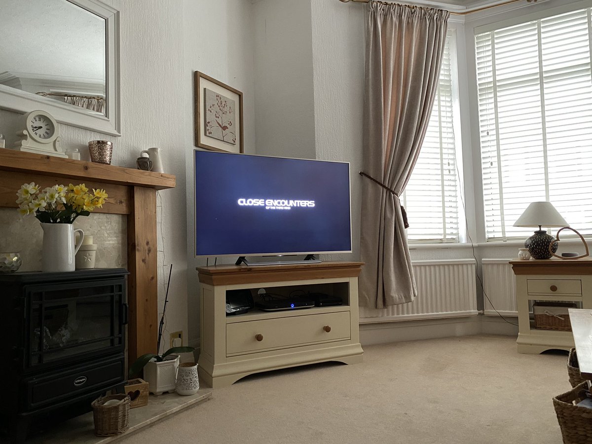 Gingerted1's tweet image. Chilling out on my sofa and decried to watch this ABSOLUTE CLASSIC! 

#CloseEncountersOfThe3RdKind