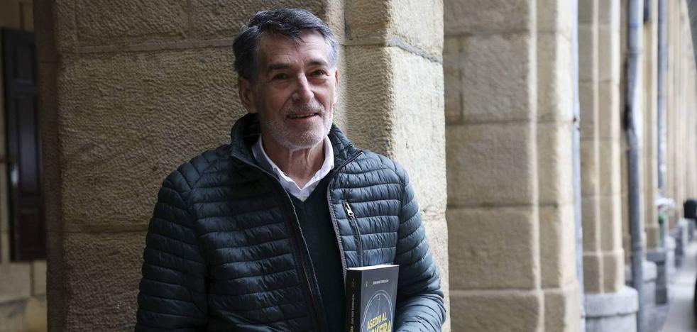 Ez dezagun inoiz ahaztu gure intelektual garaikide garrantzitsuenetarikoa torturatua izan zela, eta ziurrenik tortura haien ondorioz joan zaigula. Ez dugu inoiz inoren barkamen eskaerarik entzungo. Ez da bere bizitzan anekdota bat, gure herriaren patua da. Historia, letra larriz.