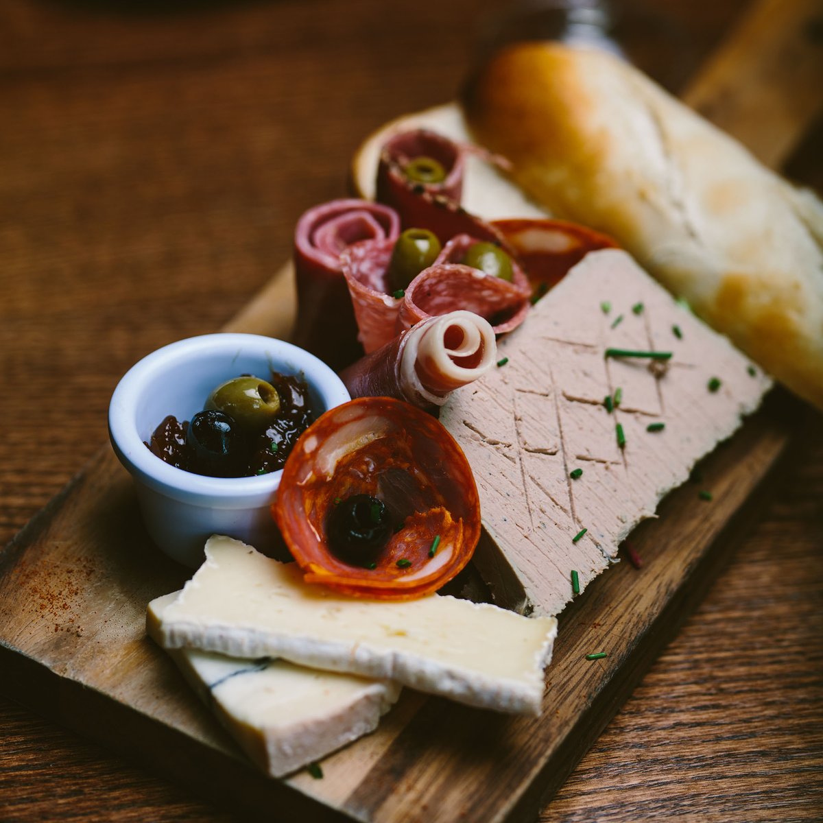 Rustiqueyork's tweet image. Eat Out To Help Out Scheme!
.
Enjoy a huge 50% discount every Monday, Tuesday and Wednesday between 3rd - 31st August (up to a maximum of £10 discount per diner).
.
Please call to book your table 🙌
.
#Rustique #EatYork #York #FrenchRestaurant #YorkFood