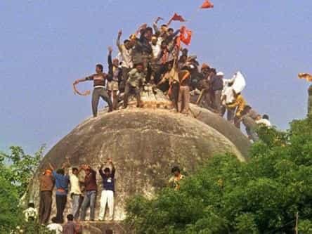 Defender_muslim's tweet photo. Muslims are waiting for for the reconstruction of the illegally demolished #BabriMasjid 

- Ban RSS , Ban BJP https://t.co/oFjRTSPGq9