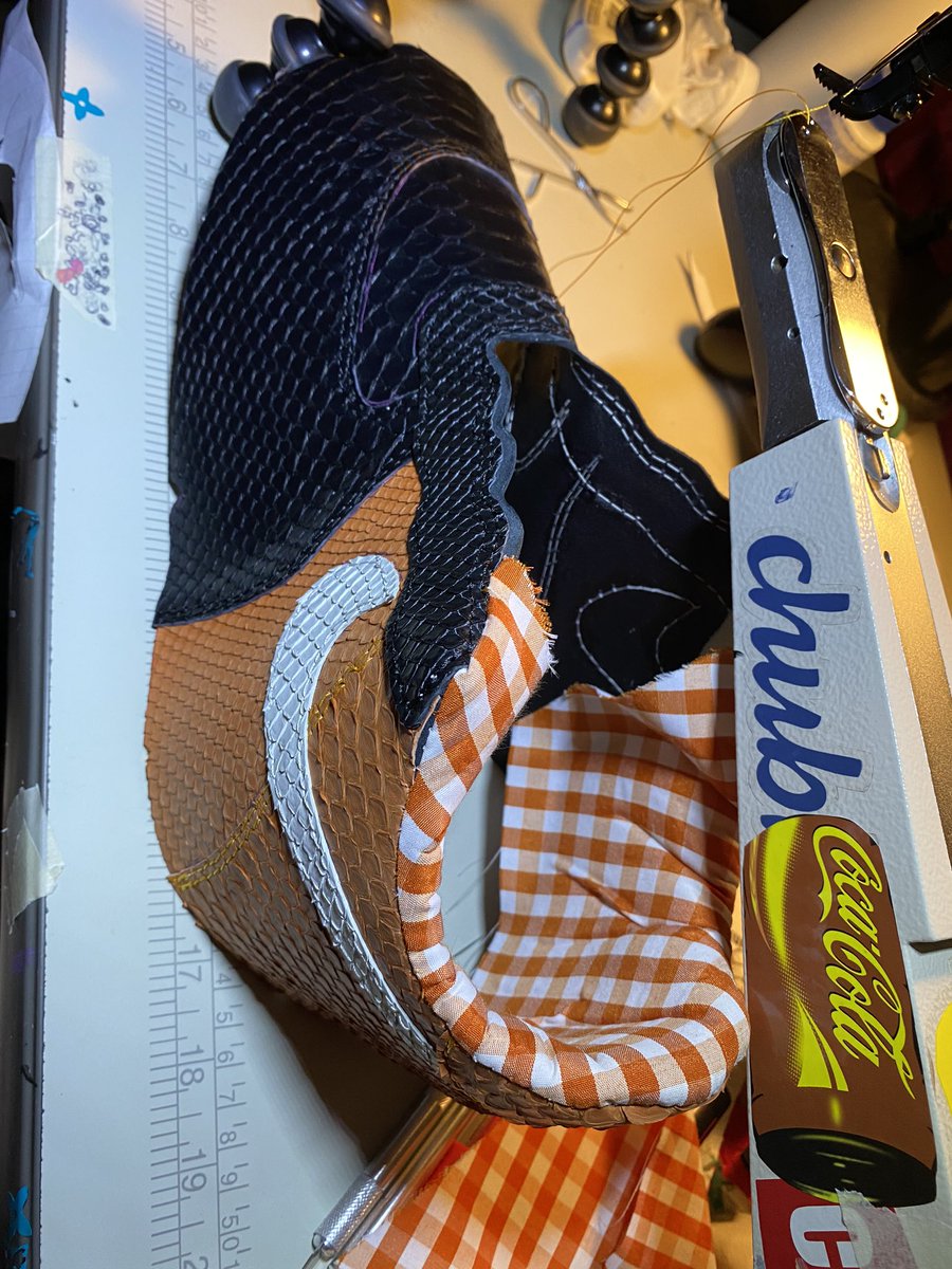collier41fb's tweet photo. Starting to look like a shoe 👀🔥 checkout my YouTube for more @lacedupkustoms https://t.co/E8OaZm1qdG