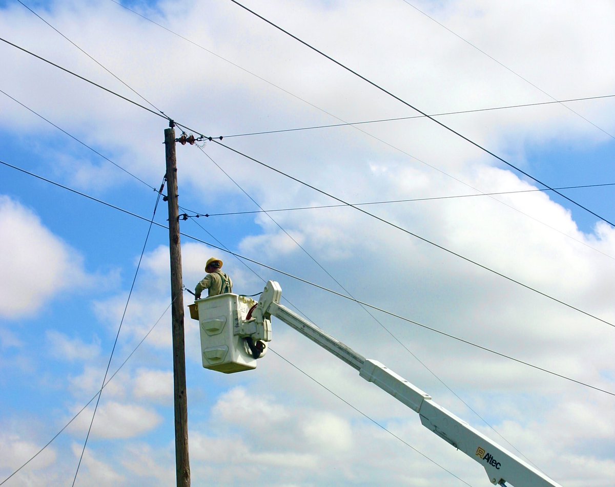 farmerstel's tweet image. The importance of having access to broadband Internet is becoming more important than ever. Here at FTC we are committed to increasing access to this life-changing technology. #RuralBroadbandDay #WeKeepYouConnected