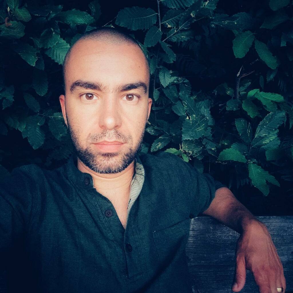 #selfcare #rest #body ... Today my body just went puffff at 2pm. I’ve had an intense week with hiking, tennis, Pilates and kickboxing. I am embracing that new active lifestyle and it gives my so much happiness. So much release of neurotransmitters th… instagr.am/p/CDUX_ptHMOx/]