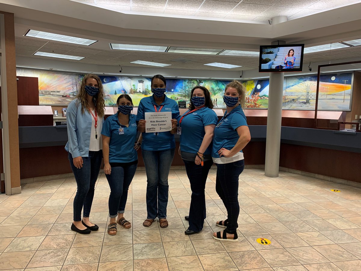 1stMidAmerica's tweet photo. As part of our CU in the Community program, our employees can wear jeans the last Friday and Saturday of every month in exchange for a donation. This month all funds donated will go to Kids Shouldn't Have Cancer #CUintheCommunity #peoplehelpingpeople https://t.co/1i7cG9iwEA