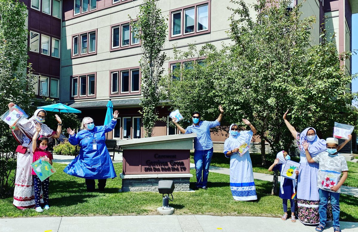 joingenhelp's tweet photo. Can't stop! Won't stop! 
We dropped 200 cards at Carewest Garrison Green facility. 60 of those cards and artwork were created by the lovely @Bohras_Canada community of Calgary. They joined us to drop the cards off!
 
#volunteering #yyc #seniors #covid19 https://t.co/QEmGwag43k