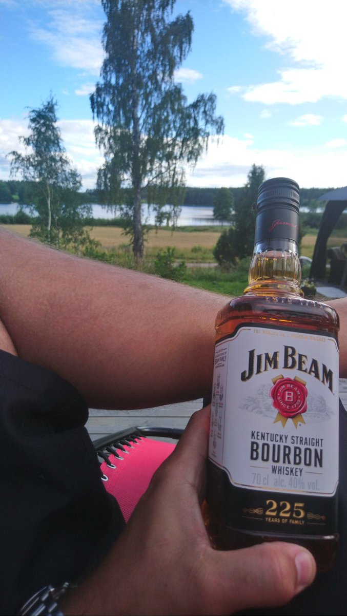 Ulvkasper's tweet photo. Idag får vi nöja oss med det näst bästa.. #jacklight https://t.co/VBHugbvBbr