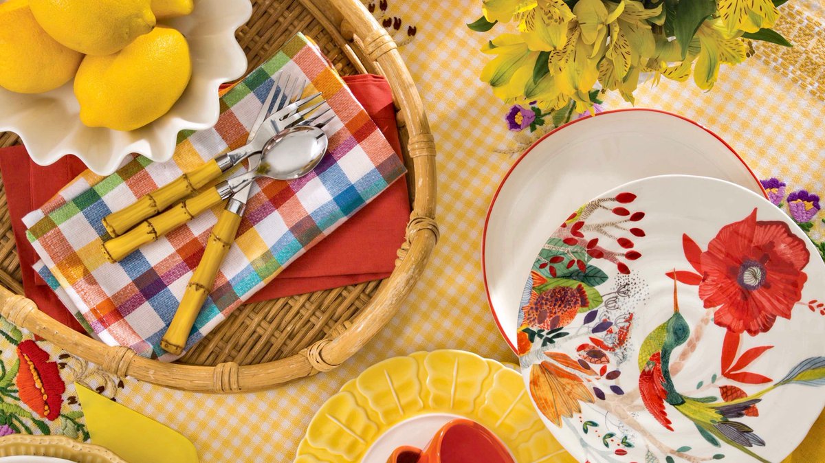 SouthernLadyMag's tweet photo. Take a closer look at our Tabletop Style 2020 issue, filled with the very best of the colorful and captivating settings we’ve shared over the years. Visit our website to preview. https://t.co/5Yhf35dpBr 
#southernladymag #tabletopstyle #issuepreview #yellow #red #orange https://t.co/GmIVuGX86Y