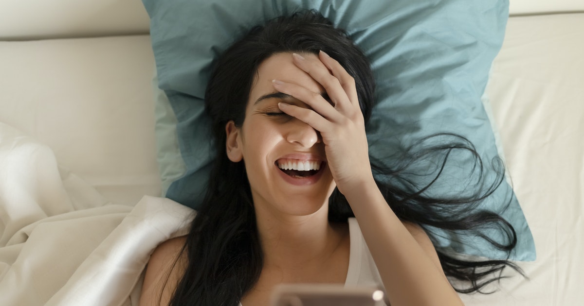 Maintaining your #sex life when you and your partner are apart can be tricky, but thanks to advances in #technology, it is easier than ever. Check out <a href="/bustle/">Bustle</a>'s advice for keeping things hot while physically apart: ow.ly/8csS50AooIH