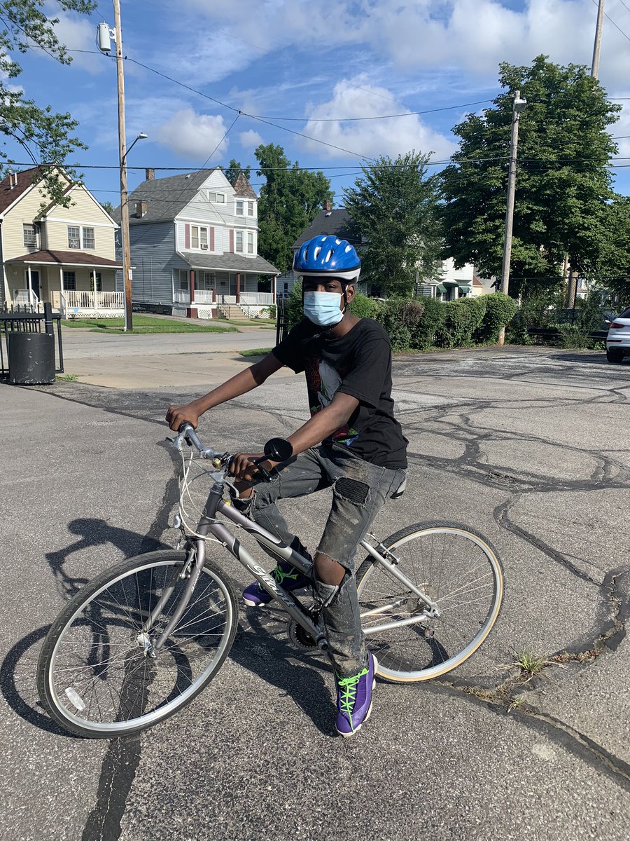 SeweRaTales's tweet photo. Liberating students to explore their local watershed @inthecircle @neorsd #CampCleanWater meets #Sustainabilty &amp; #Stewardship Camp. 💦 🚴🏾‍♀️ 🧬 #STEM #SocialJustice #YouthLeadership https://t.co/YFhMenVDJ8