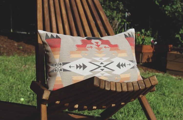 PindlerCorp's tweet photo. Pattern Tucson is an Exclusive @PendletonWM indoor/outdoor @Sunbrella design which was named for the Tucson area, which was originally home to the Pima tribe. We love these beautiful pillows that @truehaving created!
. . .
#Sunbrella #PendletonCollection #IndoorOutdoor https://t.co/Uiskm2vgxg