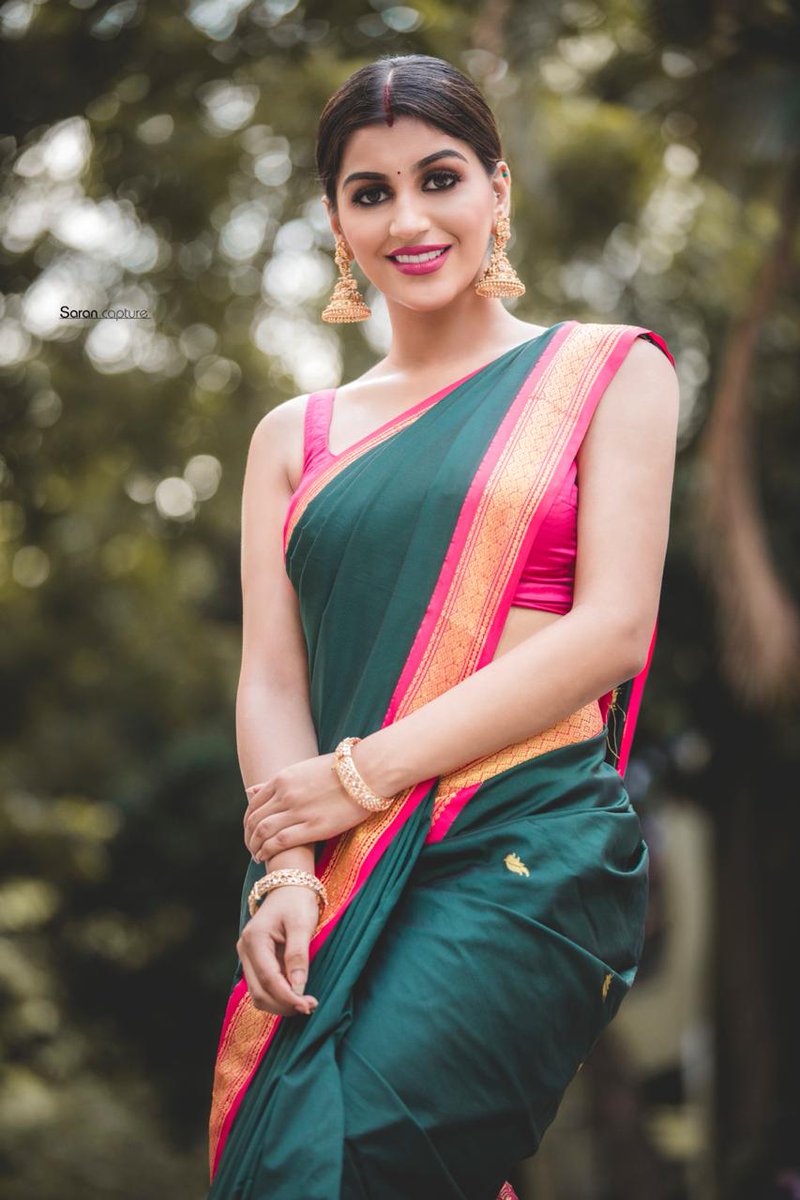 NDTVTamilCinema's tweet photo. Beauty Justified! Actress @iamyashikaanand 
Photos by @sarancapture 
Mua - olivia 
Hair - Jayshree
#YashikaAannand @teamaimpr https://t.co/72gaxV1Fsa