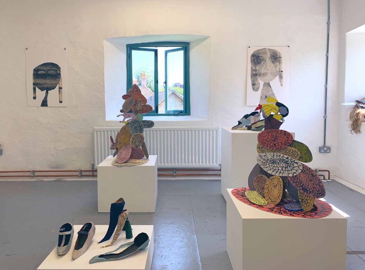AnitaTaylor_'s tweet photo. Great to see #InRealLife at @HWSomerset - showcasing ten 2020 graduates from #HWLearn’s university partners in the SW. Many congratulations to all &amp; thank you @hillyerd_debbie! A view or two ⬇️ #MadelineRolt #BetsyBond #ConnorVickeryGeary #KamilaDowgiert #ArtForBetter @CHEAD_UK https://t.co/mJzSCAWuwz