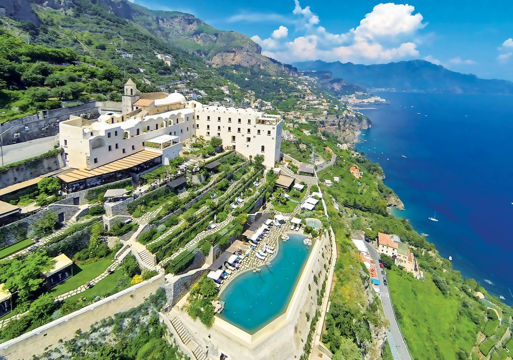 BIODESIGNPOOLS's tweet image. A NATURAL MASTERPIECE
The innovative features of Biodesign Pools allow the pool to fit perfectly with the environment, gifting of a unique show.

#biodesignpools #pools #familypool #naturalpools #piscinenaturali #thelivingpool #piscinesterne #piscineinterrate