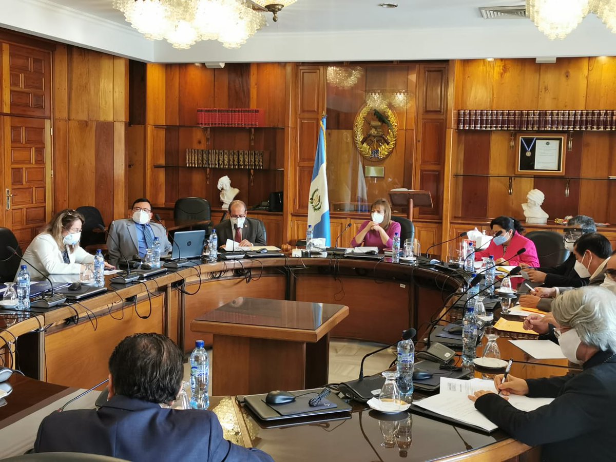 OJGuatemala's tweet photo. #OJGuatemala | Se realiza el Pleno Extraordinario de Magistrados de la Corte Suprema de Justicia.
#PlenoCSJ https://t.co/yFtoxw0MKb