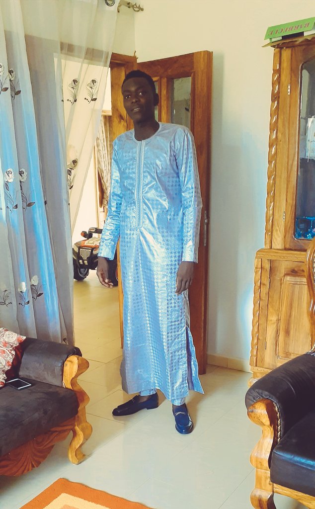 PapyFaye7's tweet photo. Eïd Moubarak 🥳🙏 https://t.co/Nb4qClNgan