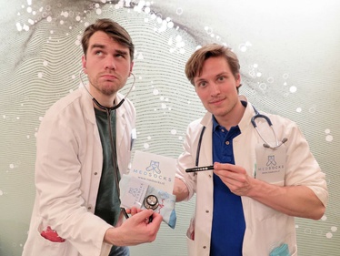 Als MedSocks willen met onze vrolijke sokken alle ziekenhuizen een beetje vrolijker maken! Daarnaast doneren wij een deel van de winst aan een goed doel, passend bij het thema van jouw sok!