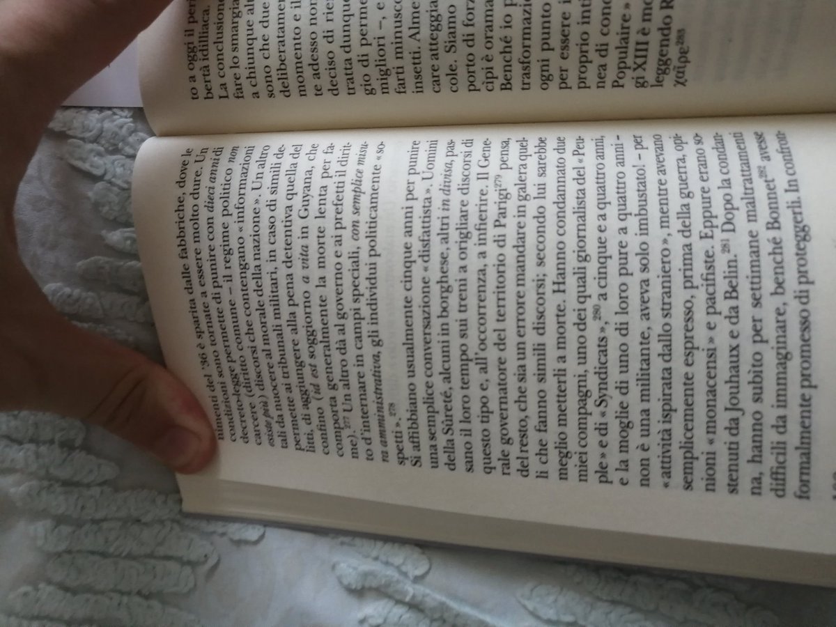 Raffayellow2's tweet photo. È la Francia del '40 in questa bellissima lettera di Simone Weil al fratello matematico André Weil. Quella situazione è spaventosamente simile a questa attuale dell'Italia in fase covid-19. Una sorta di viaggio nel futuro. Buona lettura. https://t.co/ojkNUxUHMt