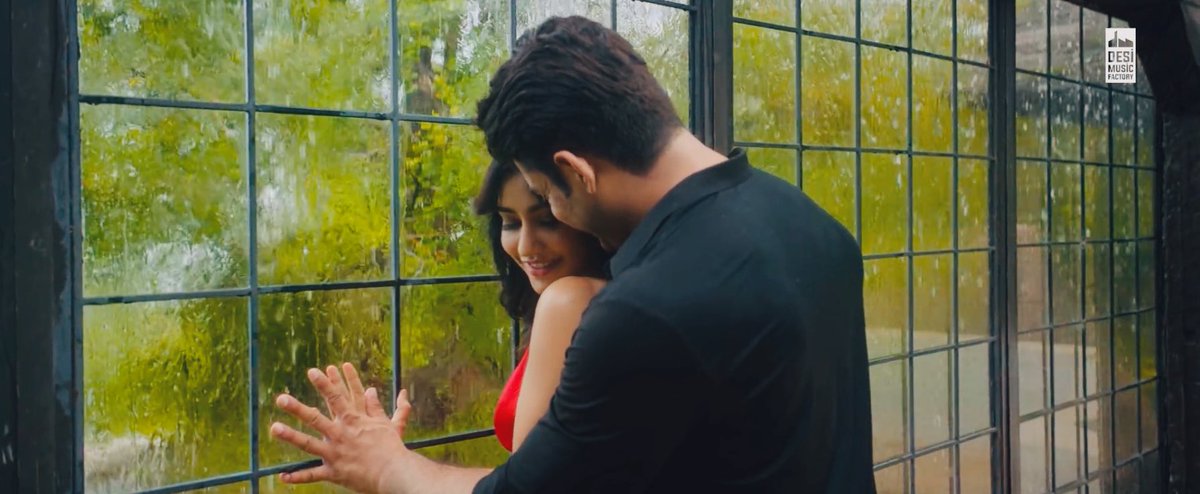 Their BOMBB CHEMISTRY nd PERFECTTT DANCE POSTURE !! enough to create firee in ICE!! #DilKoKaraarAaya