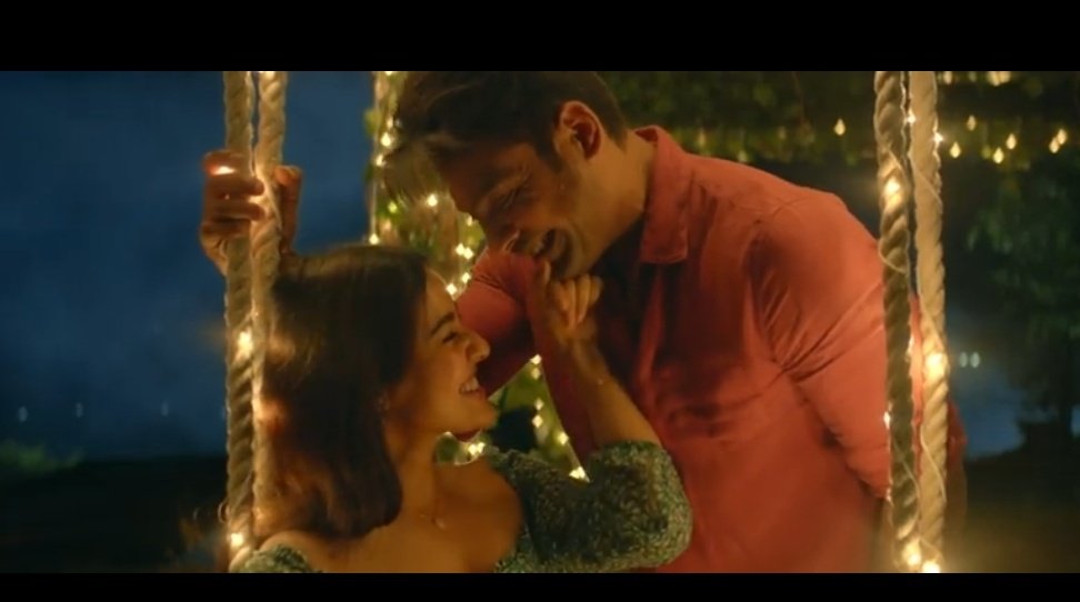 This FORHEAD KISS nd how he winked at her nd she shyly hit his face ..Awww ..This is so adorable.. kshsjsjsj..I can't explain how beautiful this is!! #DilKoKaraarAaya