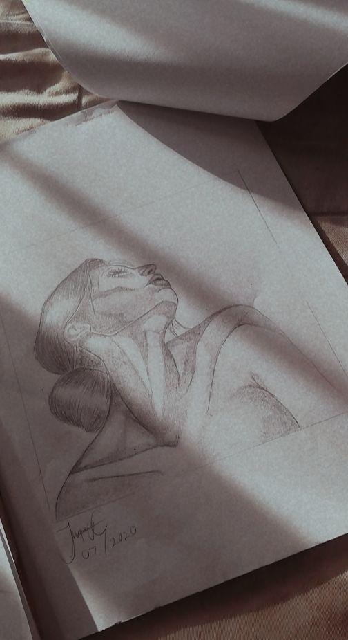comfie_'s tweet photo. "Good things come in 3's" So I breathed thrice through my pencil 🌴 https://t.co/go9XKXZLxt