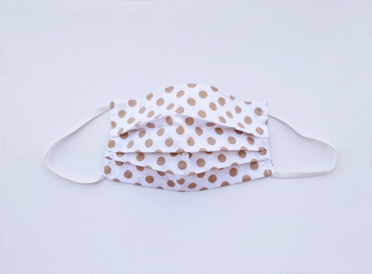 garageclothe's tweet photo. Cotton face mask with filter pocket and nose wire / Washable, double layer face mask / Polka Dot face mask 
https://t.co/p6SZH6Gl1S
#pleated  #facemask #washablefacemask #cottonfacemask #facecovering #noisewiremask #filterpocketmask https://t.co/FTDvLmmaWx