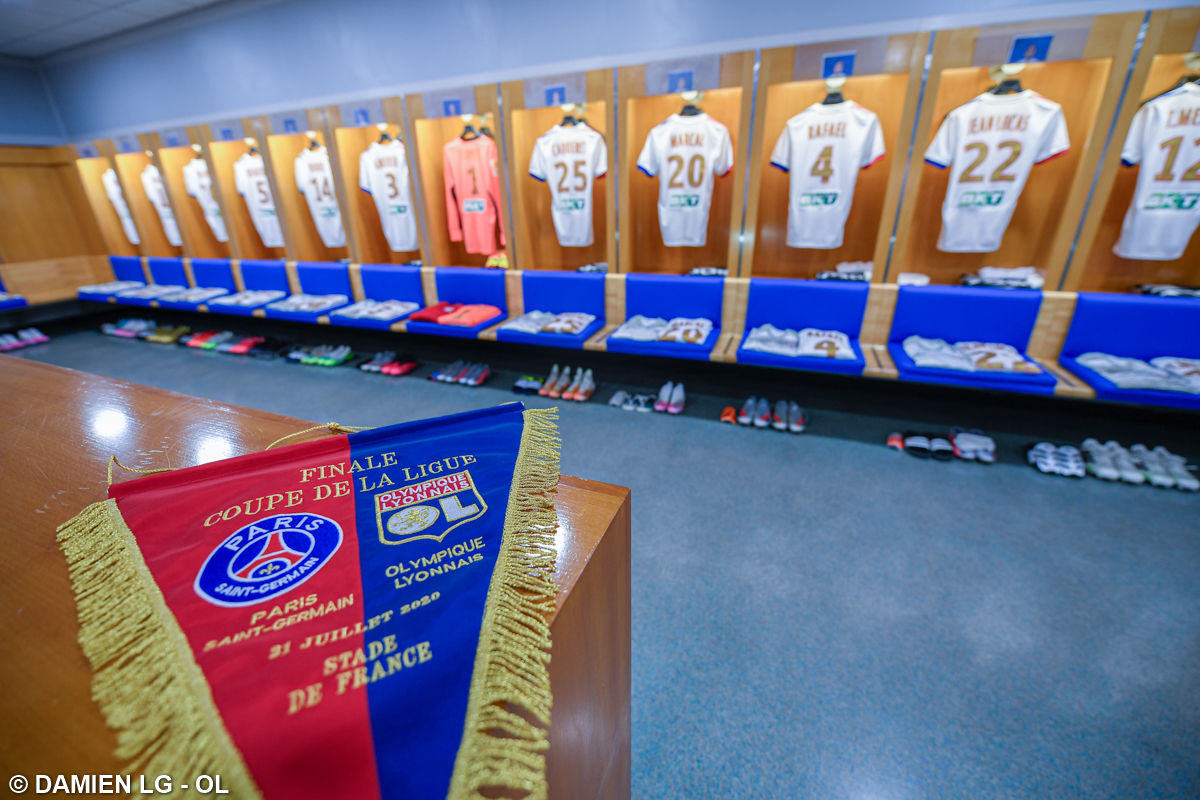 OL's tweet image. Vestiaire de finale ! 👊🔴🔵
#PSGOL