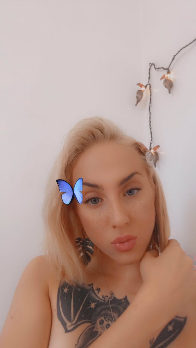 arcsofficcherry's tweet photo. $cherrehh on cash app @arcadiascherry on Snapchat https://t.co/G9LQo3zaNC