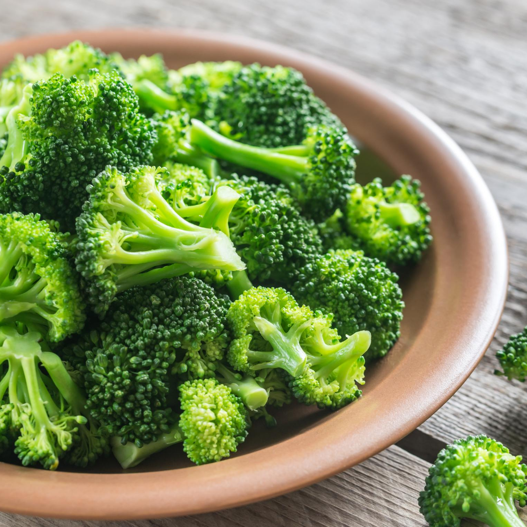 FarmtoNeighbor's tweet photo. We can't name a better duo. Whenever that cheese hits that broccoli I swear it’s like it was meant to be.
.
.
.
#Farmtoneighborhoods
#Vegetables
#Keepitmoving
#Broccoli
#Houston https://t.co/r1K8yxCYqK