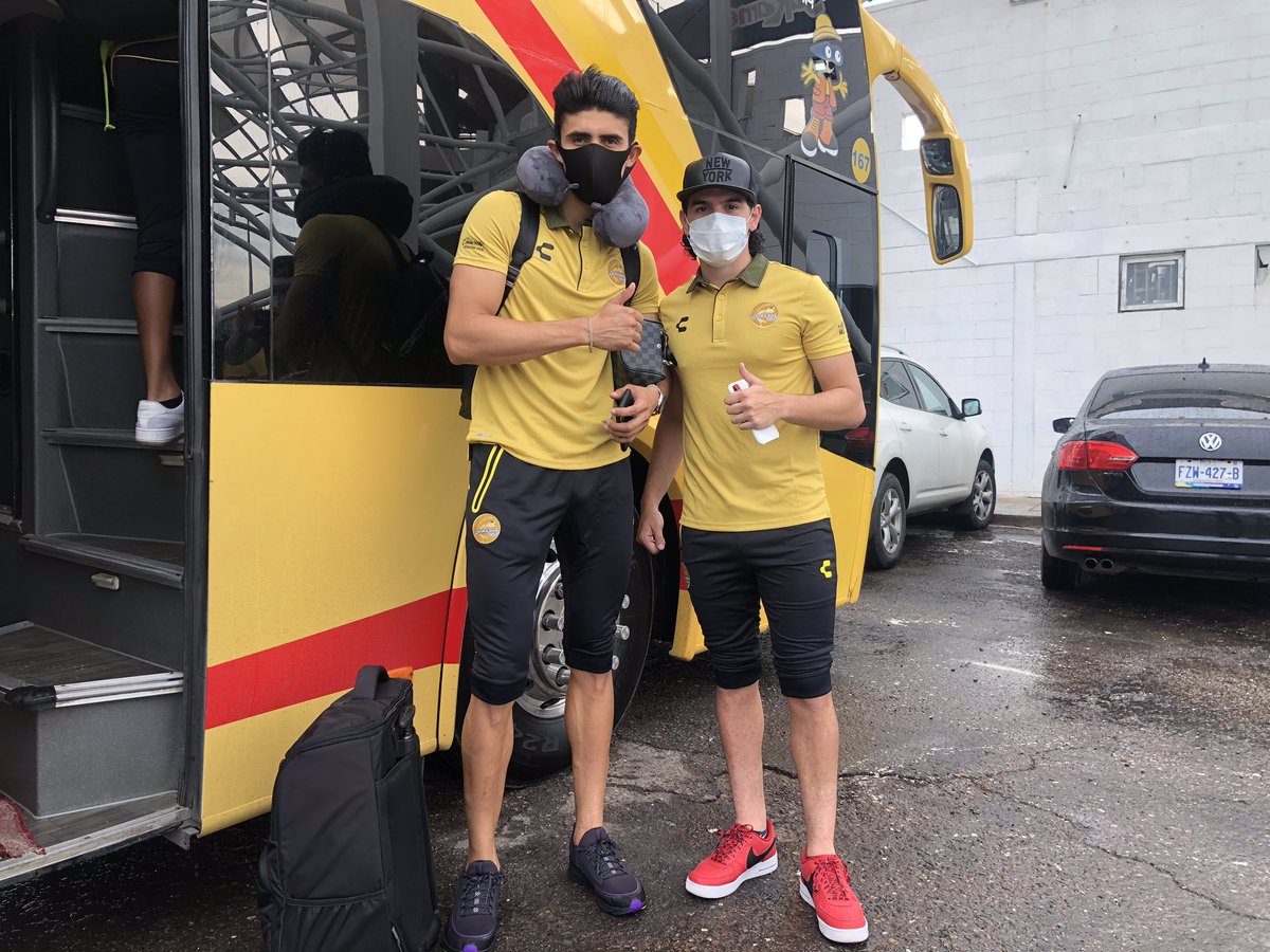 Dorados's tweet photo. 🛣🚌 ¡Viernes de viaje!

Nos vamos a Hermosillo para enfrentar a @CimarronesFC en nuestro primer amistoso. 👊🏻😃

🟡⚫️ #SigueDePez 📈 https://t.co/CMSPHrXjog