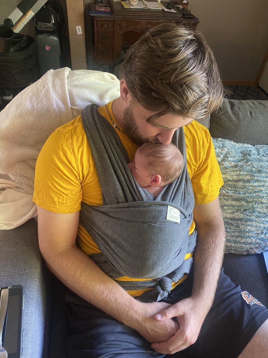 Smiling because it’s nap time @BabiesKea