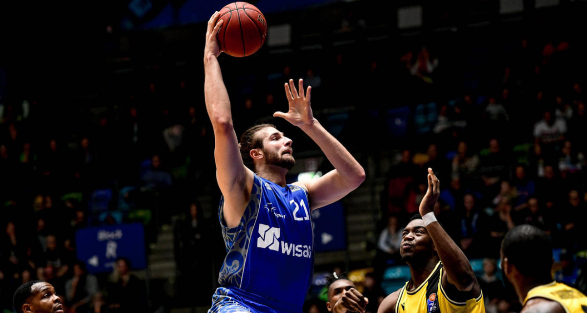 LiveTickerCOM's tweet image. Leon #Kratzer wird zu den #TelekomBaskets nach Bonn wechseln. Bisher hat er in der #BBL für die #FrankfurtSkyliners gespielt.

liveticker.com/basketball/deu… 

#GermanMediaRT #basketball 

@LeonKratzer @basketsbonn