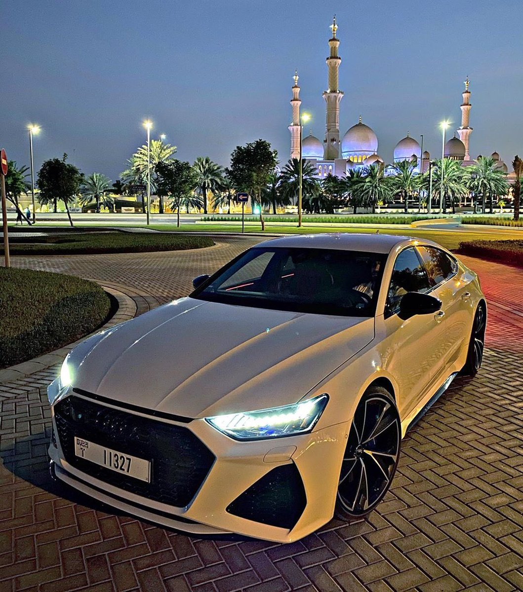 motorforms's tweet photo. AUDI RS7 🐺 https://t.co/GESoAWOuem