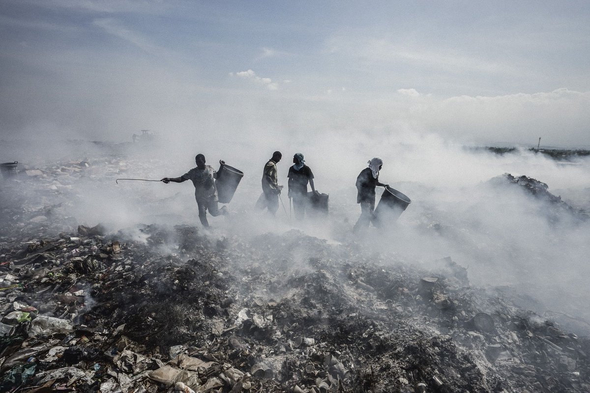baskut_t's tweet image. Today marks my final day as Special Rapporteur on toxics.  It has truly been a privilege to serve in this capacity for the past six years, alongside current and former @UN_SPExperts of the UN Human Rights Council 

Photo: @gcwingman Getty Reportage