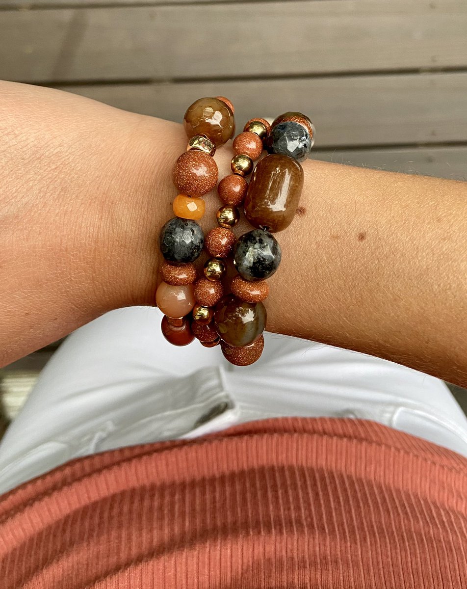 BeadsNChainCo's tweet photo. Last day of July!! There is still time to wear your white jeans with your stackable bracelets out! 🧡☀️
Shop now -> https://t.co/mQvmANQrQ7
•
•
#beadsnchains #beadsnchainsco #lastdayofjuly #summer #whitejeans #jewelry #shopsmall #etsy https://t.co/N9Wv0MrIxf
