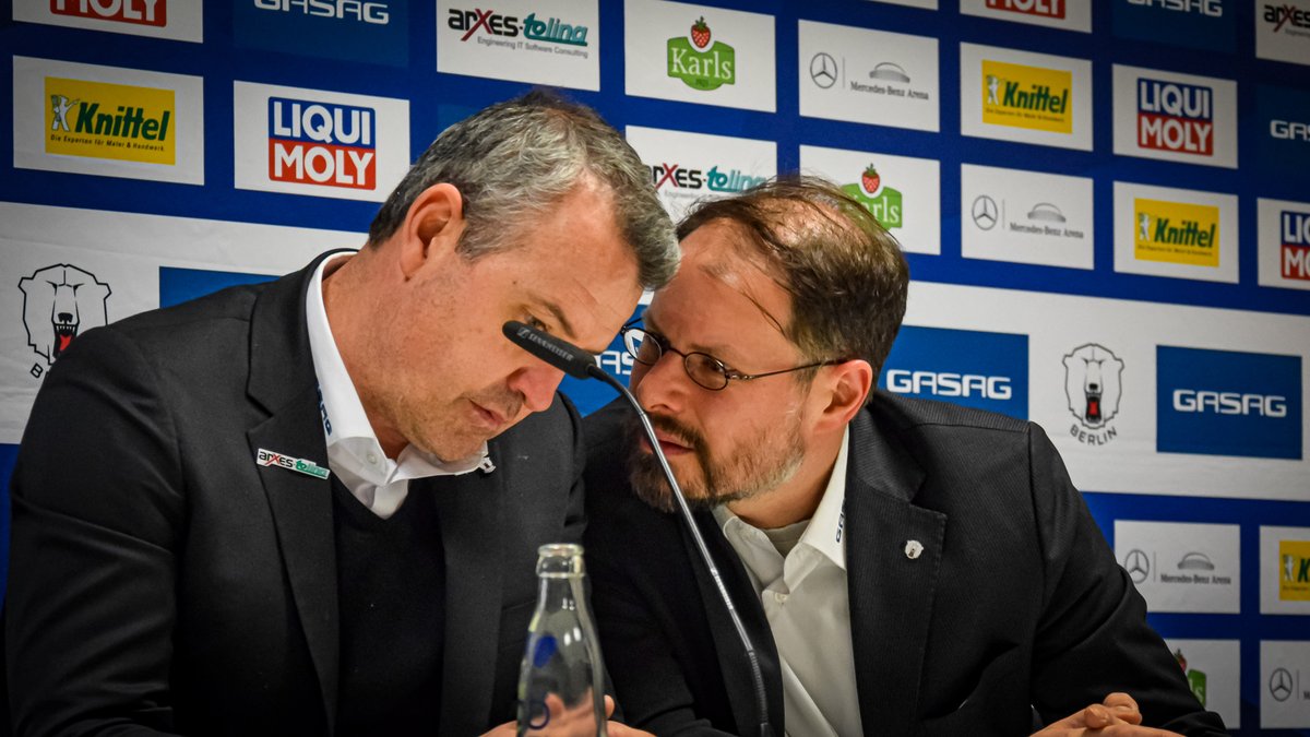 Wally44's tweet photo. Der nächste tolle Kommentar. Unter anderem geht es auch um die Thomas Schinko Verpflichtung. Genial! ->

https://t.co/AFHko4gkqC 

#ebb #DankeDani #Goldstein https://t.co/p6VFlrJ3fQ