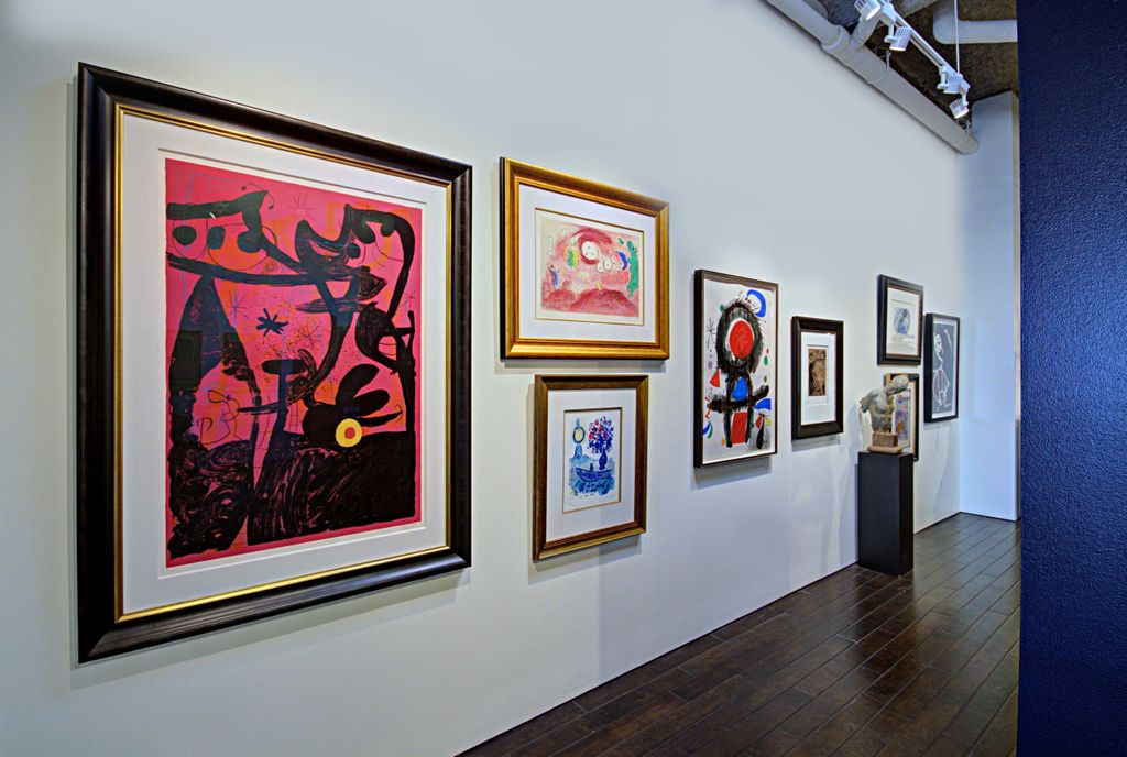 offthewallone's tweet photo. Located in #Houston, Texas, #OffTheWallGallery was established in 1978 & is home to rare, hard-to-find works by #20thCenturyMasters, #originalpaintings, #fineprints, and an unparalleled #artcollection by leading #contemporaryartists from around the world. https://t.co/n8BGQfs9fE https://t.co/OH4vhPIR7C