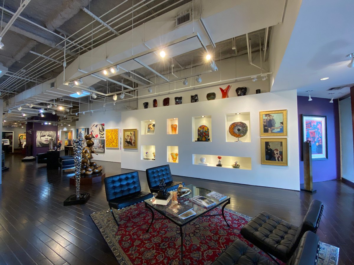 offthewallone's tweet photo. Located in #Houston, Texas, #OffTheWallGallery was established in 1978 & is home to rare, hard-to-find works by #20thCenturyMasters, #originalpaintings, #fineprints, and an unparalleled #artcollection by leading #contemporaryartists from around the world. https://t.co/n8BGQfs9fE https://t.co/OH4vhPIR7C