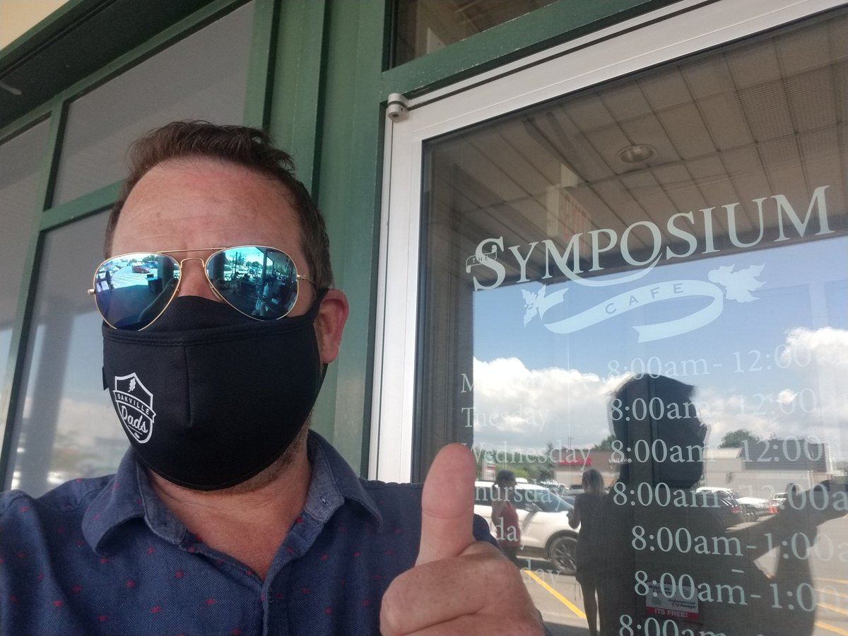 Super happy to see all the people enjoying the patio <a href="/symposiumcafe/">Symposium Cafe</a> <a href="/OakvilleChamber/">Oakville Chamber</a>. I miss your face Stuart!!