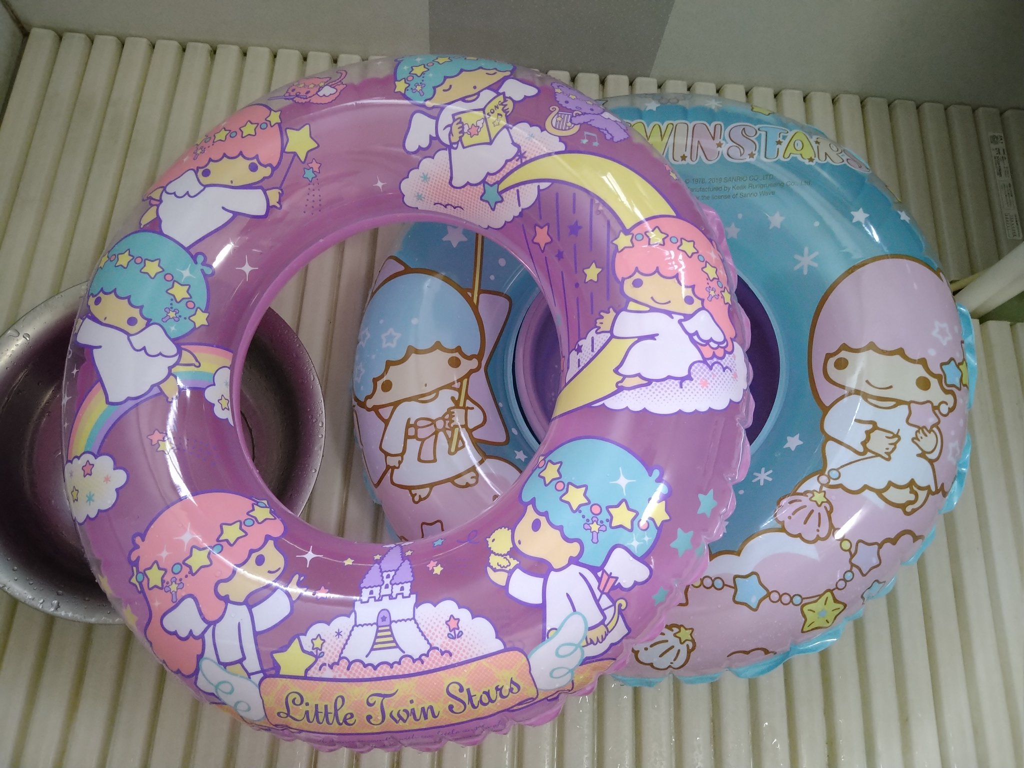 Amazon.co.jp: 1998年 特大 キキララ 浮き輪 90×90 星形 リトル